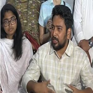 আমরা অনেক ডিফিকাল্টির মধ্যে আছি 
